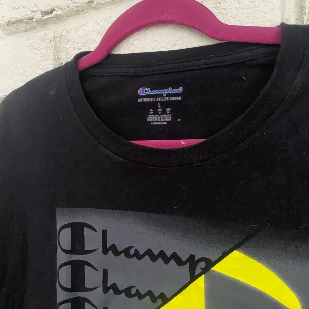 Champion Black and Yellow Short Sleeve Tee with Graphic Design